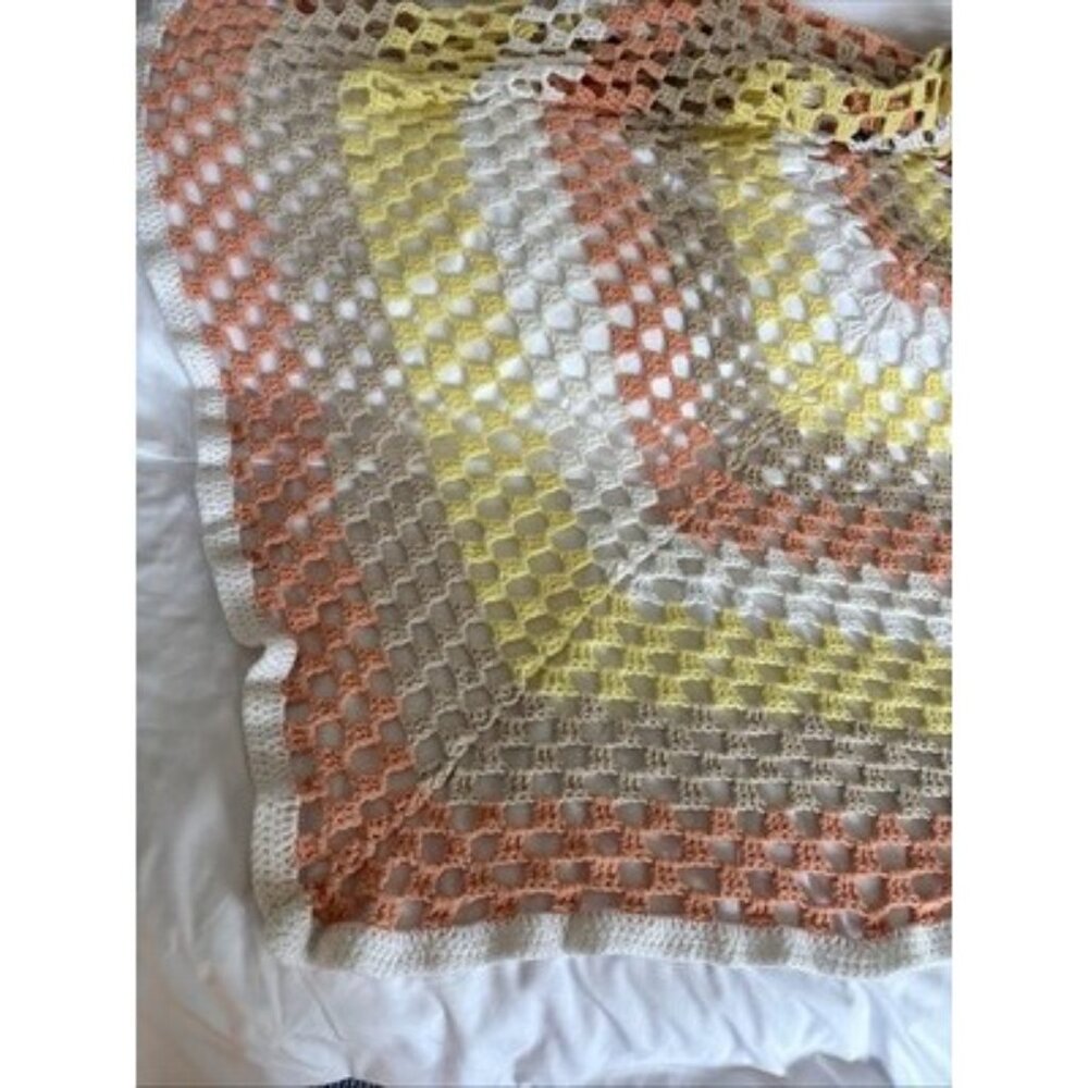 Vtg Crochet Granny square Fall Color Afghan 60”x60” Sofa Throw - Picture 6 of 6